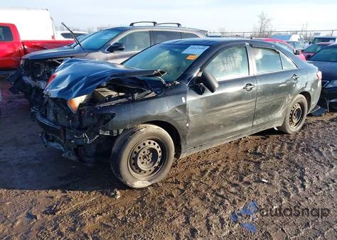 2007 Toyota Camry Le z USA, uszkodzony, nr VIN 4T1BE46K37U124580